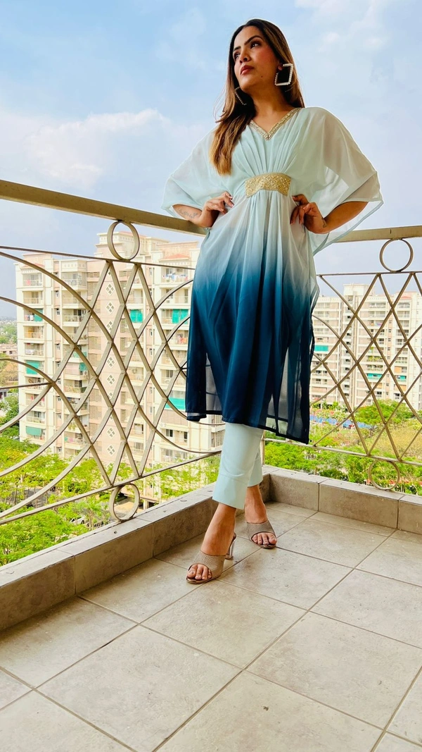 Antique Fashion 1 Stylish  kaftan Coord setEmbellished with front waist handwork patch and zari beaded neckline  - xxxl (46)
