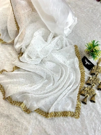 Antique Fashion 1 Golden heart - White