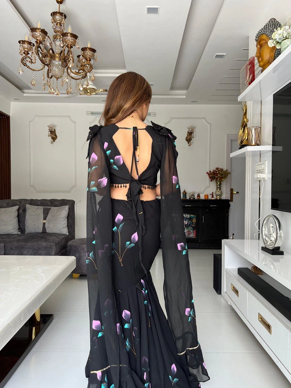 Antique Fashion 1 Here we Presenting Exclusive Real shoot Handpainted lehnga Design - XL