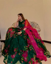 Antique Fashion 1 You gonna love elegance with Modern touch ,Here we Presenting Exclusive Real shoot Design 🌸