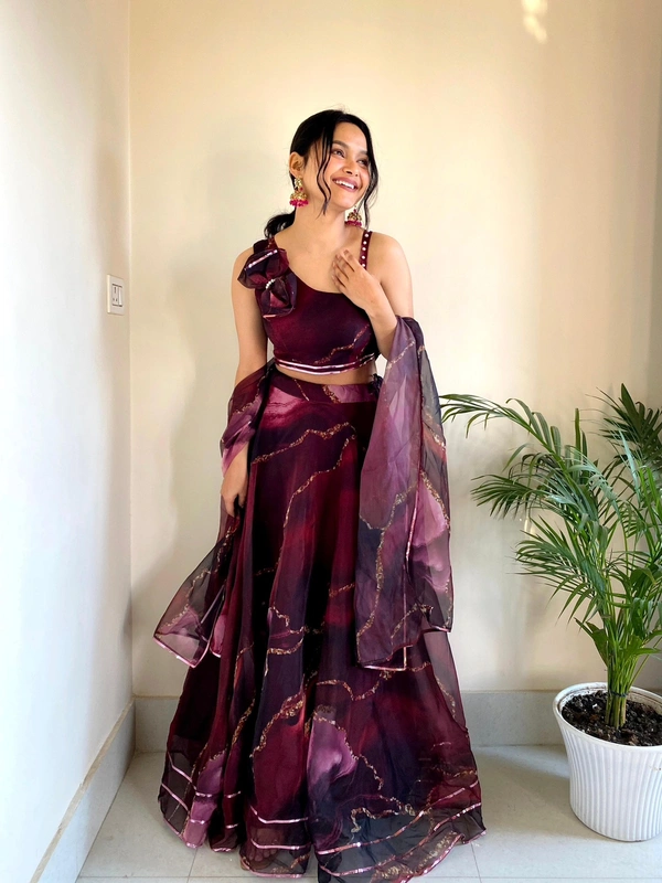 Antique Fashion 1 You gonna love elegance with Modern touch, Here we Presenting Exclusive Real shoot Design 🌸