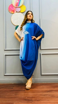 Antique Fashion 1 Radiant shades and effortless elegance Dive into the season s chicest trends - L (40), colour 2