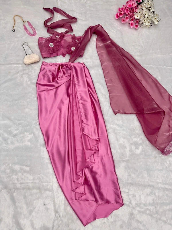 Antique Fashion 1 You gonna love elegance with Modern touch  Here we Presenting Designer western collection  - colour 2