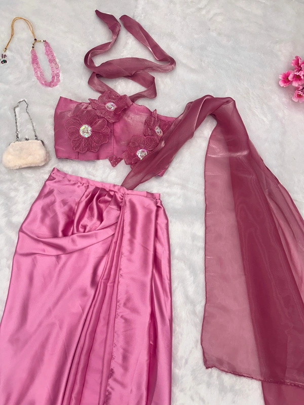 Antique Fashion 1 You gonna love elegance with Modern touch  Here we Presenting Designer western collection  - colour 2