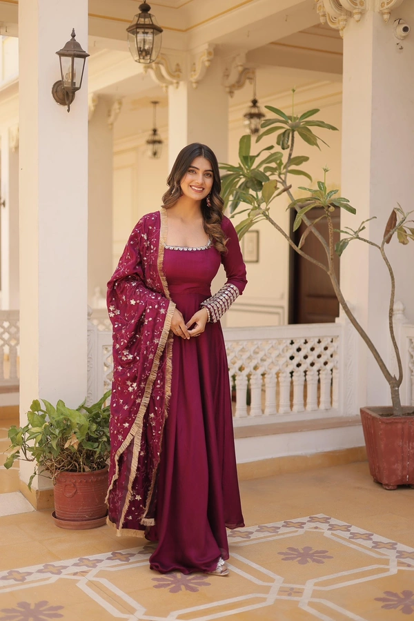 Antique Fashion 1 GOWN WITH DUPATTA SET  - L (40), colour 1