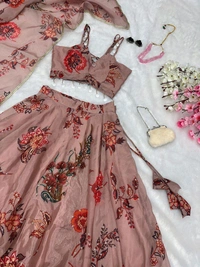 Antique Fashion 1 You gonna love elegance with Modern touch ,Here we Presenting Exclusive Real shoot Design 🌸