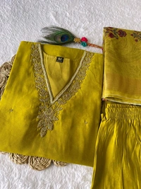 Antique Fashion 1 Designers Kurti Pent Dupatta Set - S (36)