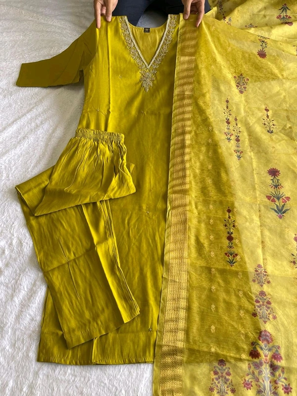 Antique Fashion 1 Designers Kurti Pent Dupatta Set - S (36)