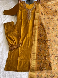 Antique Fashion 1 Designers Kurti Pent Dupatta Set - S (36)