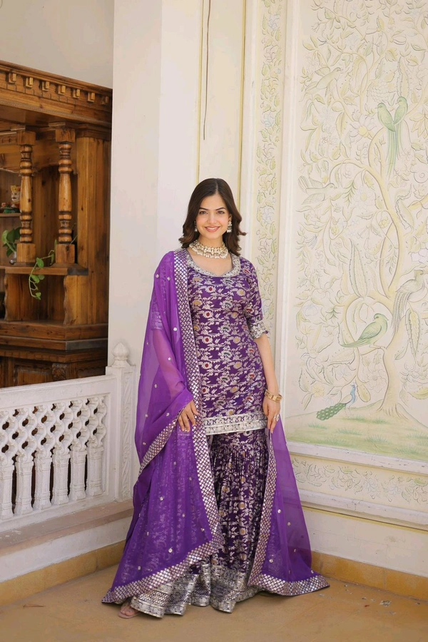 Antique Fashion 1  Ghararasuit  - L (40), colour 3
