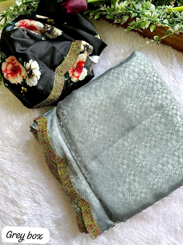 Antique Fashion 1 summer collection perfect for any occasion.  - colour 4