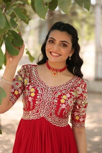 Antique Fashion 1 Designer Gown is luxury clothing Considered to be high quality Made by Zari Thread   Sequins Embroidery  This is Made for Desirable Women's who deserve it - L (40), colour 2