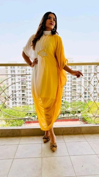 Antique Fashion 1 Radiant shades and effortless elegance Dive into the season s chicest trends - Xl (42), colour 3