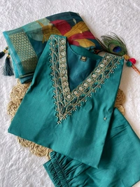 Antique Fashion 1 New Designers Kurti Pent Dupatta Set - L