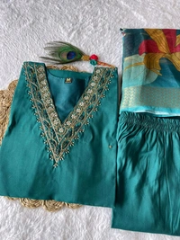Antique Fashion 1 New Designers Kurti Pent Dupatta Set - L