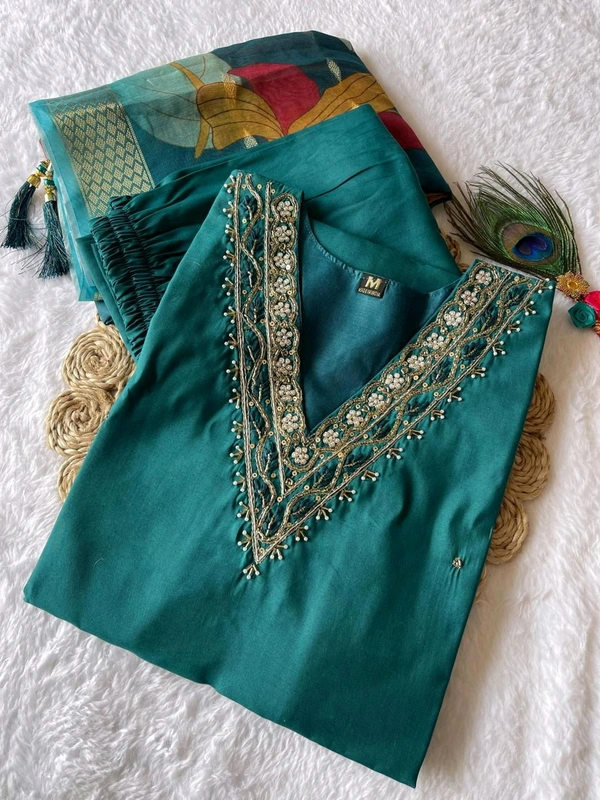 Antique Fashion 1 New Designers Kurti Pent Dupatta Set - L