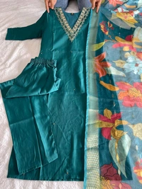 Antique Fashion 1 New Designers Kurti Pent Dupatta Set - L