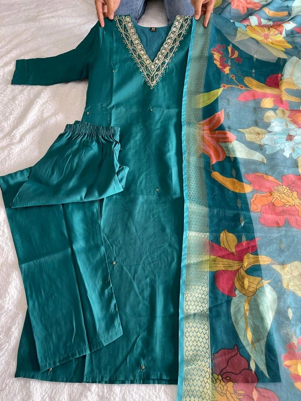 Antique Fashion 1 New Designers Kurti Pent Dupatta Set - L