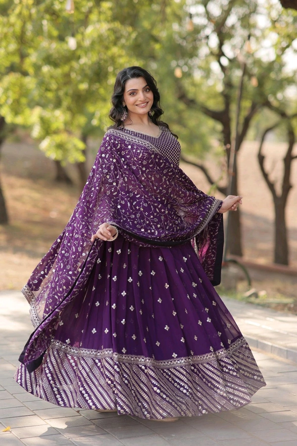 Antique Fashion 1 Absolutely  This Masterpiece deserves a Place in every Wardrobe  Its Timeless beauty and equisite craftsmanship make it must have