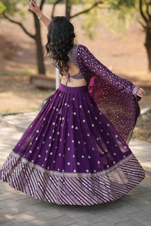 Antique Fashion 1 Absolutely  This Masterpiece deserves a Place in every Wardrobe  Its Timeless beauty and equisite craftsmanship make it must have