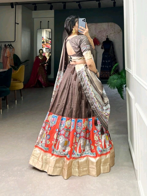 Antique Fashion 1 Elevate your ethnic fashion with the allure of South Indian style Lehenga Choli  a blend of tradition and modernity that captivates hearts - colour 3, Unstitched Blouse