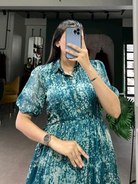 Antique Fashion 1 Beautiful Frock - colour 4