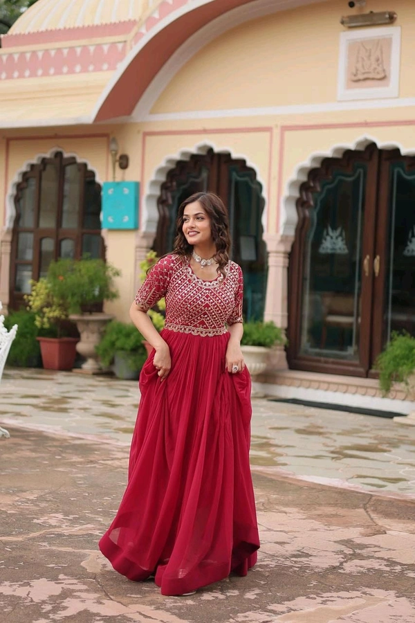 Antique Fashion 1 Gown Love - colour 2, XL