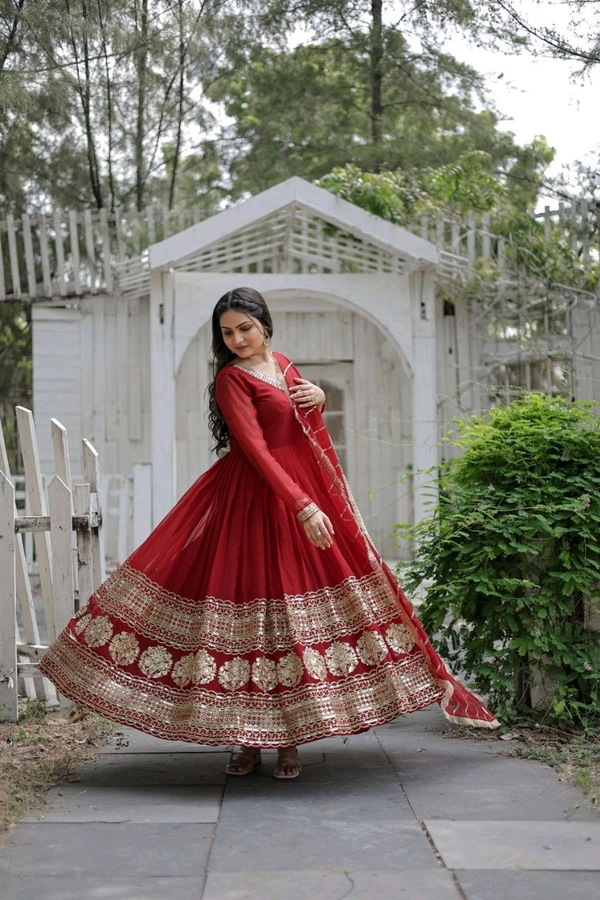 Antique Fashion 1 Faux Blooming Gown with Dupatta With Attractive Embroidered Sequins work with Lace Border - Maroon, Xxl