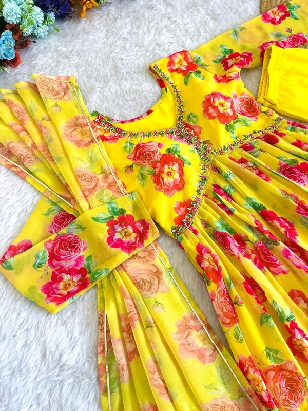Antique Fashion 1 ALIA CUT GOWN WITH DUPATTA SET - S