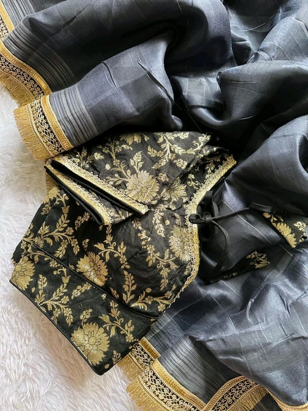 Antique Fashion 1 Beautiful Saare  - colour 1