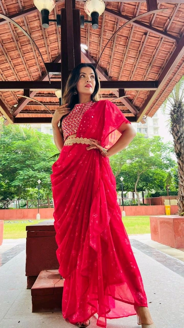 Antique Fashion 1  GET READY FOR THE ETHNIC GLAM OF THE SEASON WITH THIS DESIGNER SHARONG READY TO WEAR DRAPE - XL