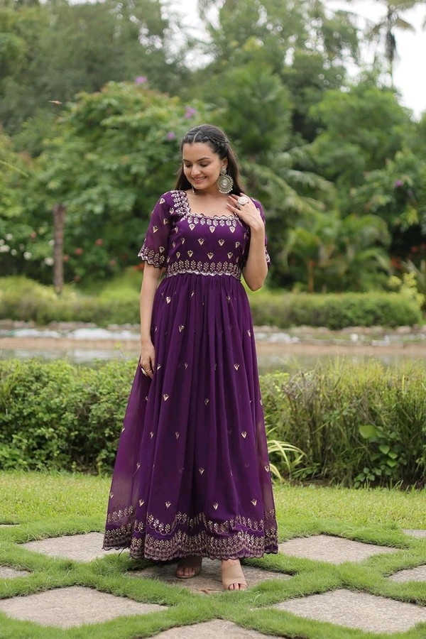 Antique Fashion 1 Gown Love - M, colour 1
