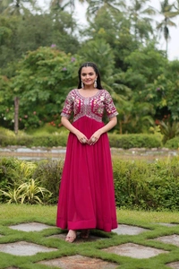 Antique Fashion 1 Gown Love  - colour 1, L
