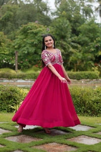 Antique Fashion 1 Gown Love  - colour 1, L