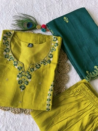 Antique Fashion 1 Kurti Pan Dupatta Set Collection  - 2XL