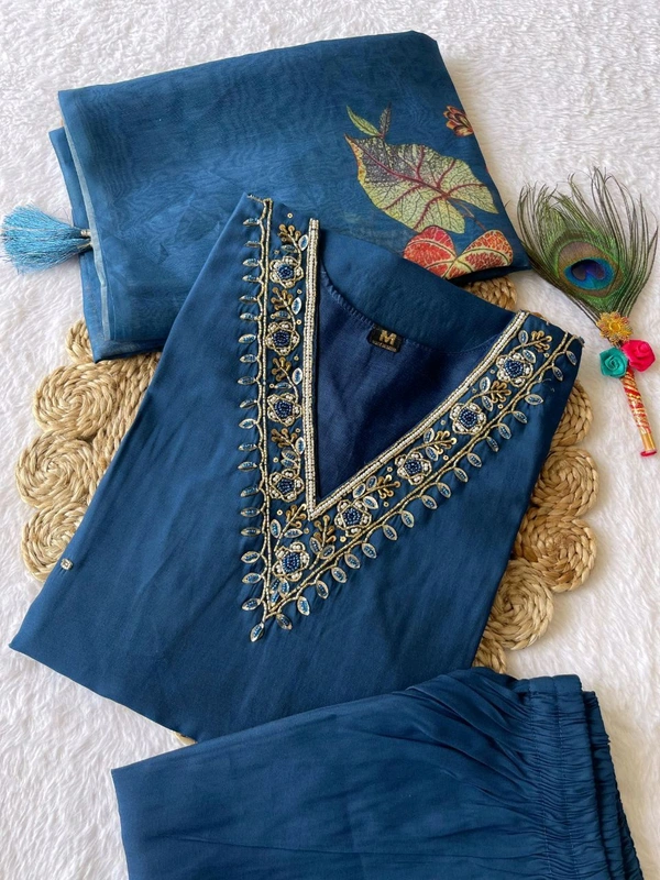 Antique Fashion 1 Kurti Pant Dupatta Set - M, colour 2