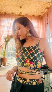 Antique Fashion 1 This wedding season flaunt ur haldi and mehendi look with this glamorous sarong dress - XXL, colour 2