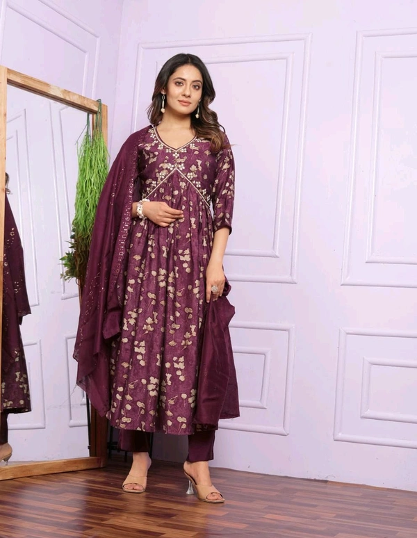 Antique Fashion 1 Aliya Cut Suit  - M