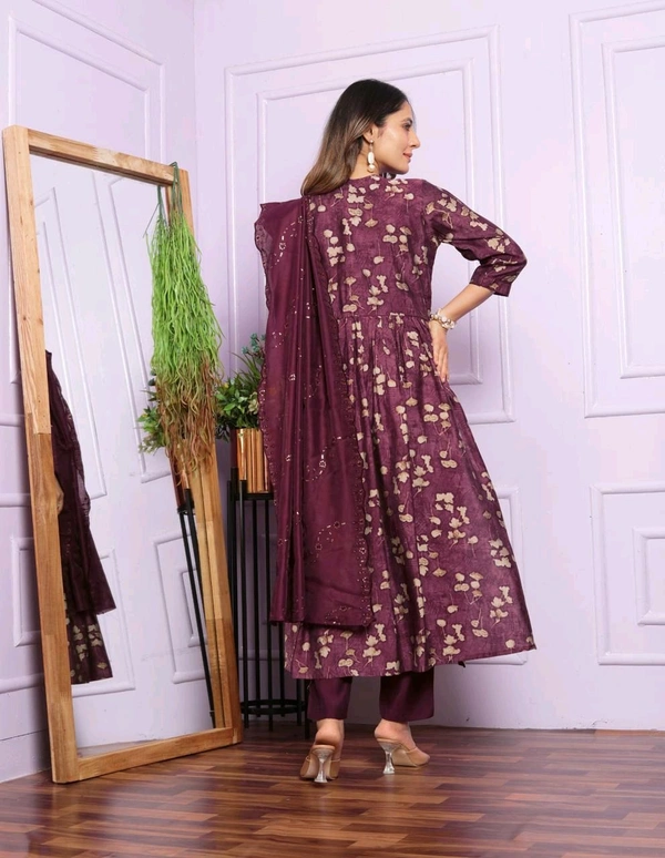 Antique Fashion 1 Aliya Cut Suit  - L