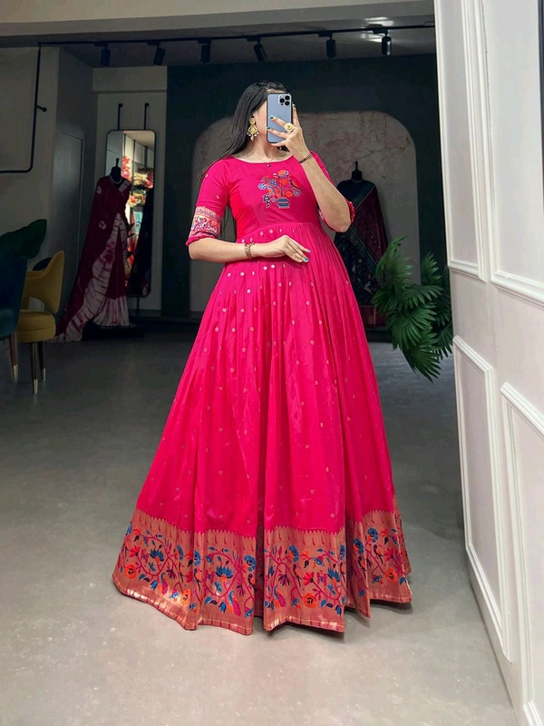 Antique Fashion 1 Woven with threads of tradition and dreams  the Jacquard silk Paithani dress embodies timeless elegance  - colour 4