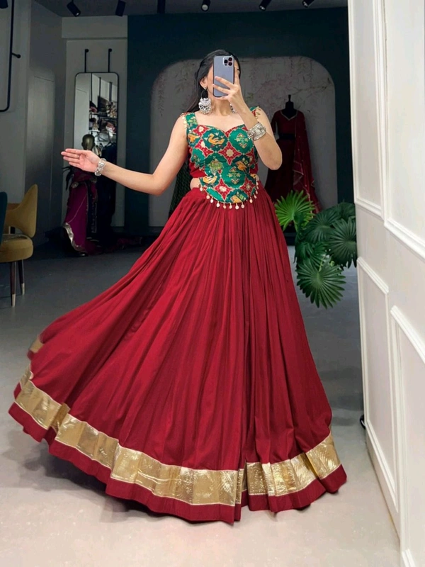 Antique Fashion 1 Occasion Vibes in Rayon & Silk Fusion - Guardsman Red