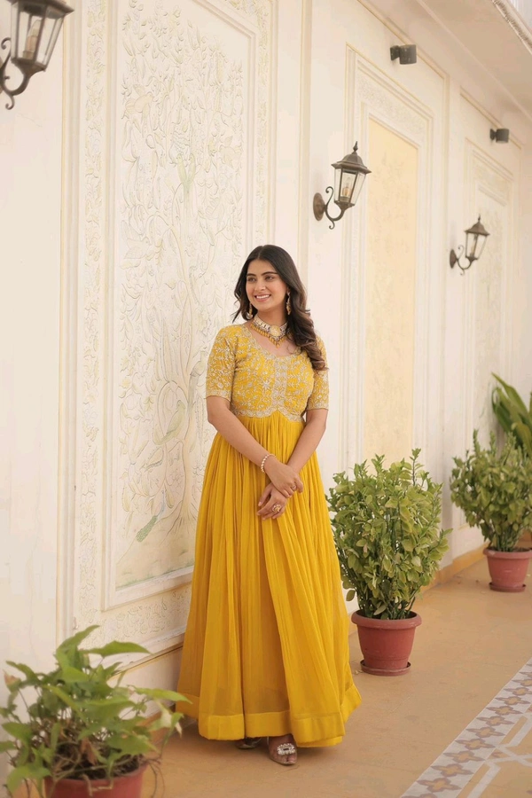 Antique Fashion 1 Designer Gown is luxury clothing Considered to be high quality Made by Zari Thread  Sequins Embroidery This is Made for Desirable Women's who deserve it - colour 2, XL