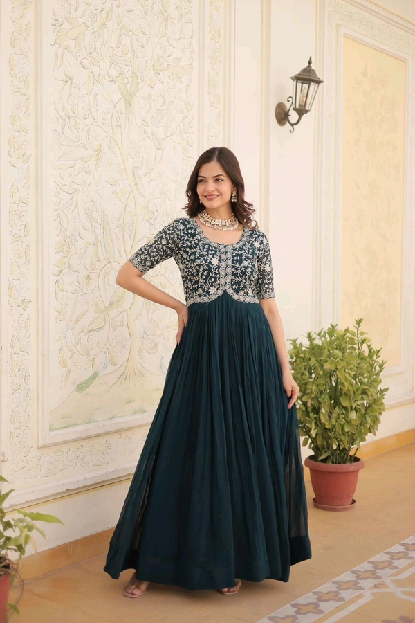 Antique Fashion 1 Designer Gown is luxury clothing Considered to be high quality Made by Zari Thread  Sequins Embroidery This is Made for Desirable Women's who deserve it - colour 3, XL