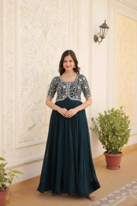 Antique Fashion 1 Designer Gown is luxury clothing Considered to be high quality Made by Zari Thread  Sequins Embroidery This is Made for Desirable Women's who deserve it - colour 3, XL