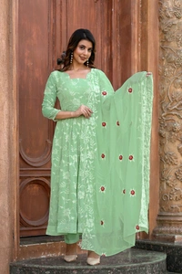 Antique Fashion 1 Premium Quality Resham Embroidery Suit Set With Dupatta And Pant      - S, colour 2