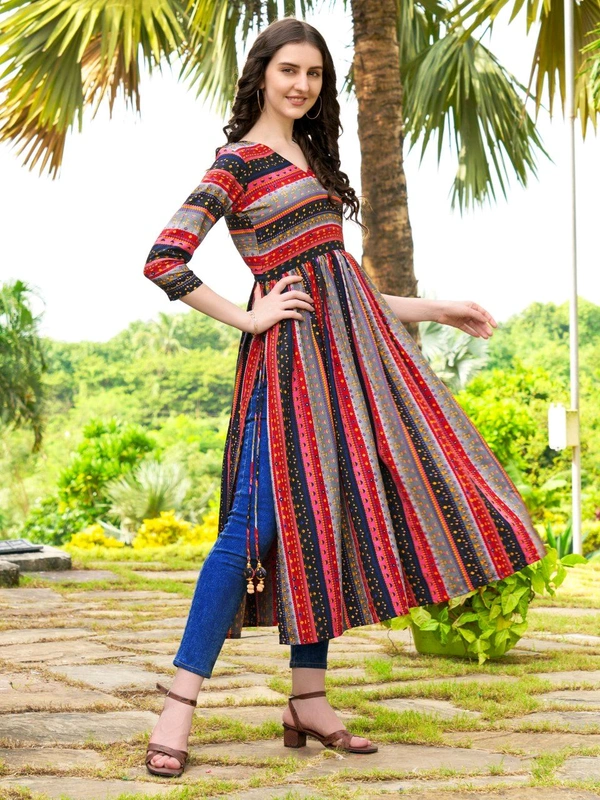 Antique Fashion 1 Geometric Printed Naira Kurta With Handmade Latakans   - colour 3, S