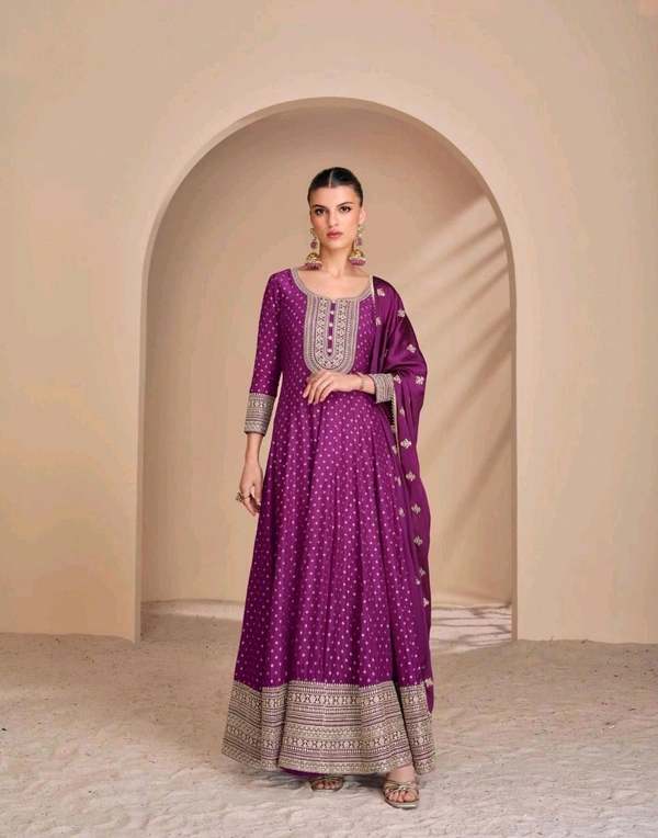 Antique Fashion 1 FABRIC  PURE VISCOS JACQUARD SILK FRONT AND BACK EMBROIDERED WITH EMBROIDERED DUPATTA