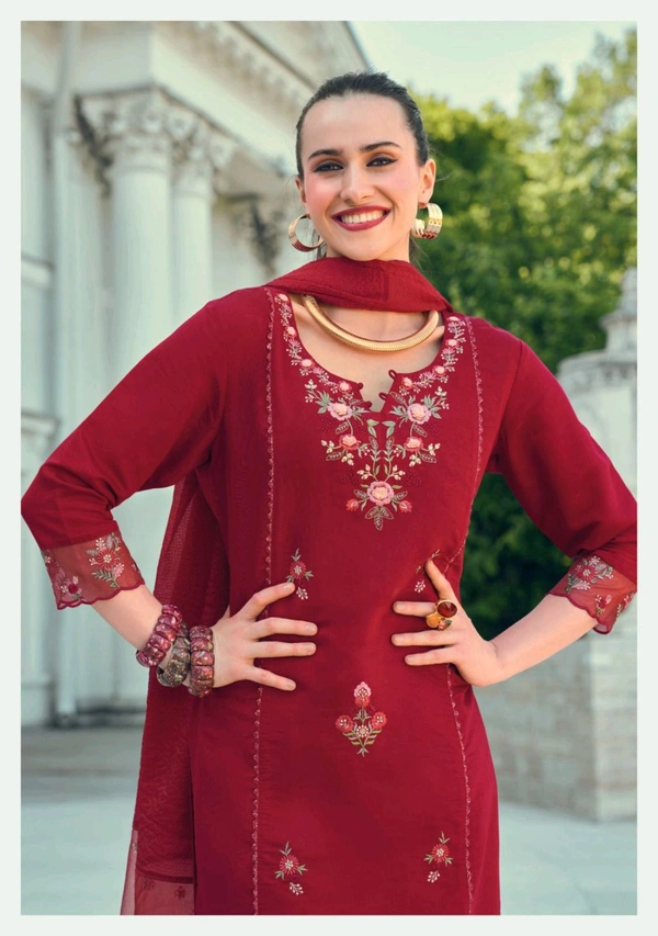Antique Fashion 1 TOP Embriodary  Handwork on Viscose Silk Fabric with Daman Sleeve work  Crosio Lace  Inner  - XXL