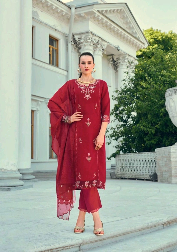 Antique Fashion 1 TOP Embriodary  Handwork on Viscose Silk Fabric with Daman Sleeve work  Crosio Lace  Inner  - XXXL