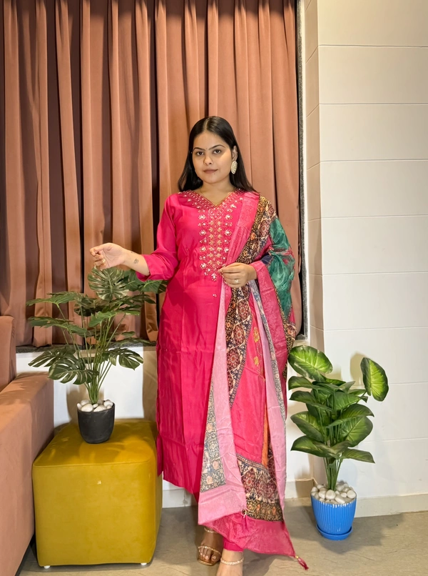 Antique Fashion 1 𝑲𝑼𝑹𝑻𝑰 PANT 𝑾𝑰𝑻𝑯 𝑫𝑰𝑮𝑰𝑻𝑨𝑳 𝑷𝑹𝑰𝑵𝑻 - XL